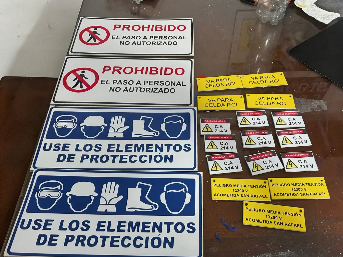 Señalización Industrial y Avisos de Seguridad